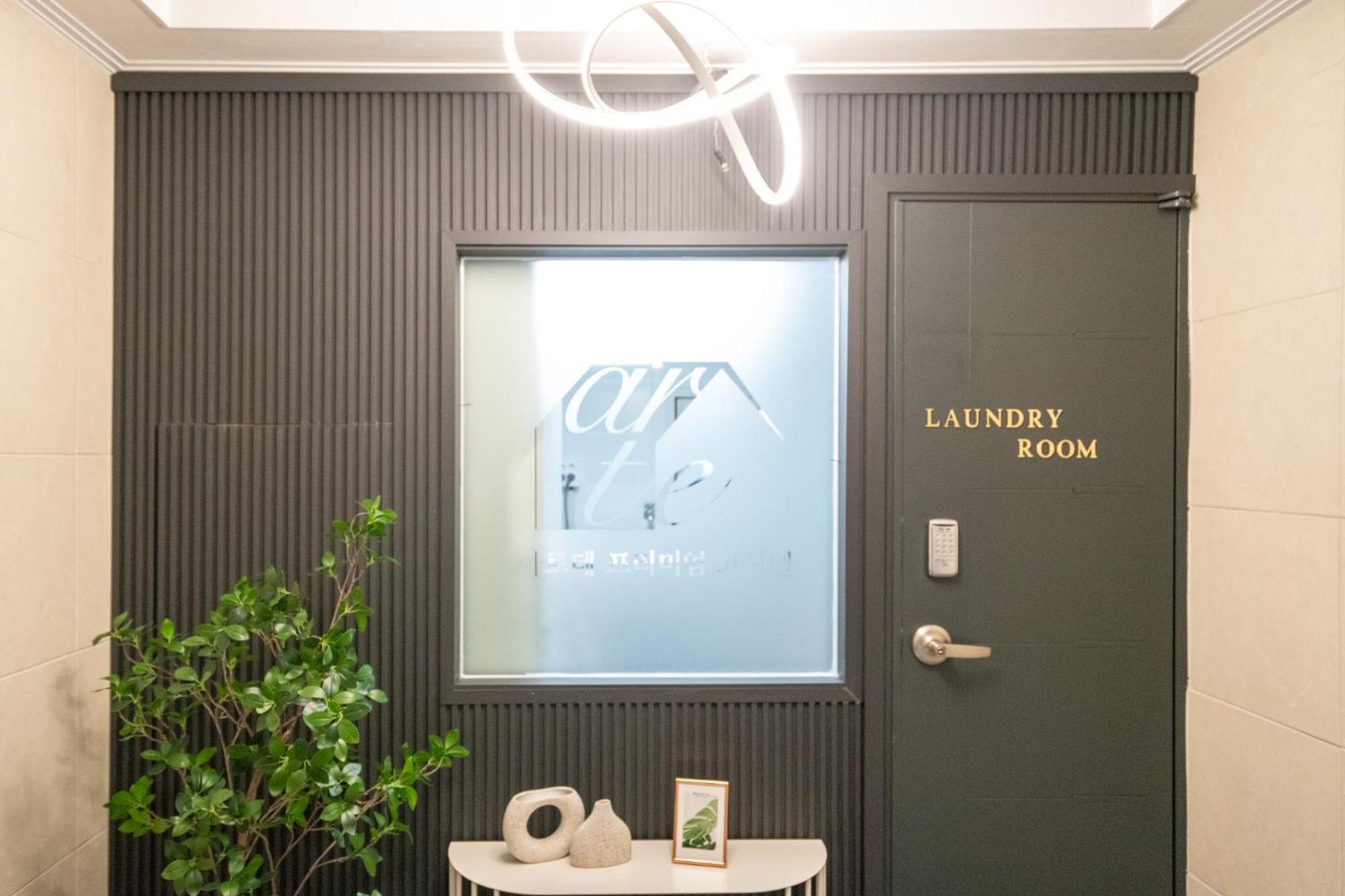 Arte Premium Oneroomtel Myeongdong Seul Exterior foto